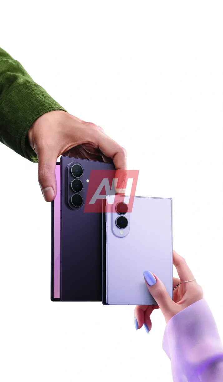 Geeknetic Se filtran más imágenes de los Samsung Galaxy Z Flip8, Z Fold8, Z Fold8 Ultra y de los Watch 9 y Watch Ultra 2 2