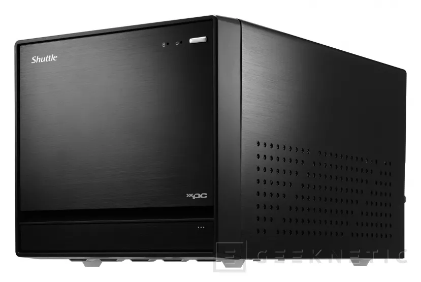 Geeknetic Shuttle lanza el XPC SB860R8, un barebone compacto con 14 litros y soporte para Intel Arrow Lake con hasta 192 GB DDR5 1
