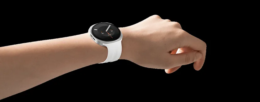 Geeknetic Batería de 800 mAh y pantalla de 5.000 nits en el Galaxy Watch Ultra 2 5