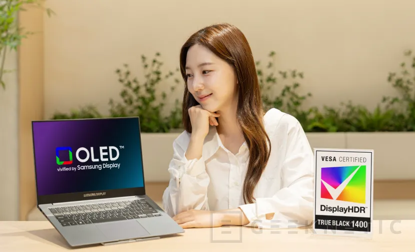 Geeknetic Samsung ya ha comenzado a enviar los primeros paneles OLED de 1.600 nits para portátiles 1
