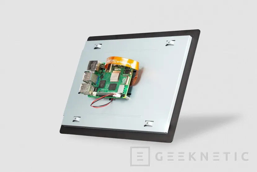 Geeknetic Raspberry Pi lanza una pantalla táctil de 10 pulgadas por 80 dólares: así completa su gama de displays oficiales 1