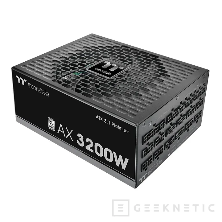 Geeknetic Thermaltake y SilverStone preparan fuentes de 3000 W que no funcionan en los enchufes americanos de 120V 1