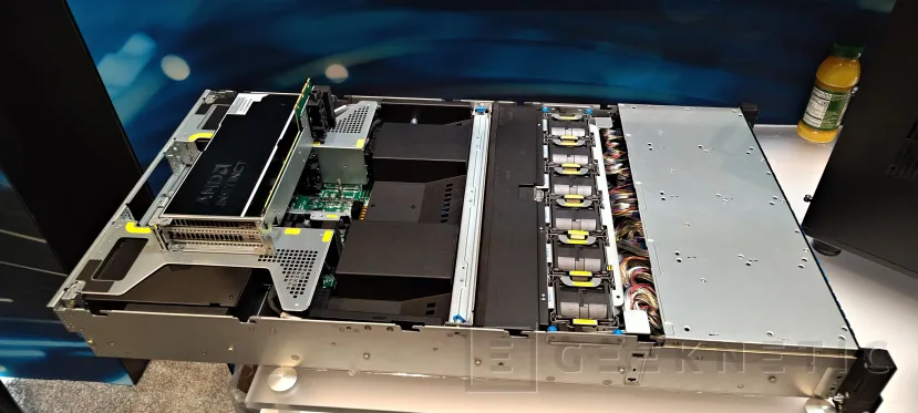 Geeknetic Los nuevos servidores ASUS incorporan AMD EPYC 9006, memoria MRDIMM y almacenamiento PCIe 6.0 1