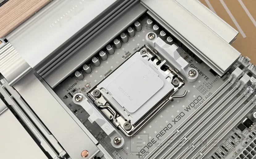 Geeknetic Gigabyte X870E AERO X3D WOOD Review: el estilo de los materiales nobles se combina con una técnica impecable 19