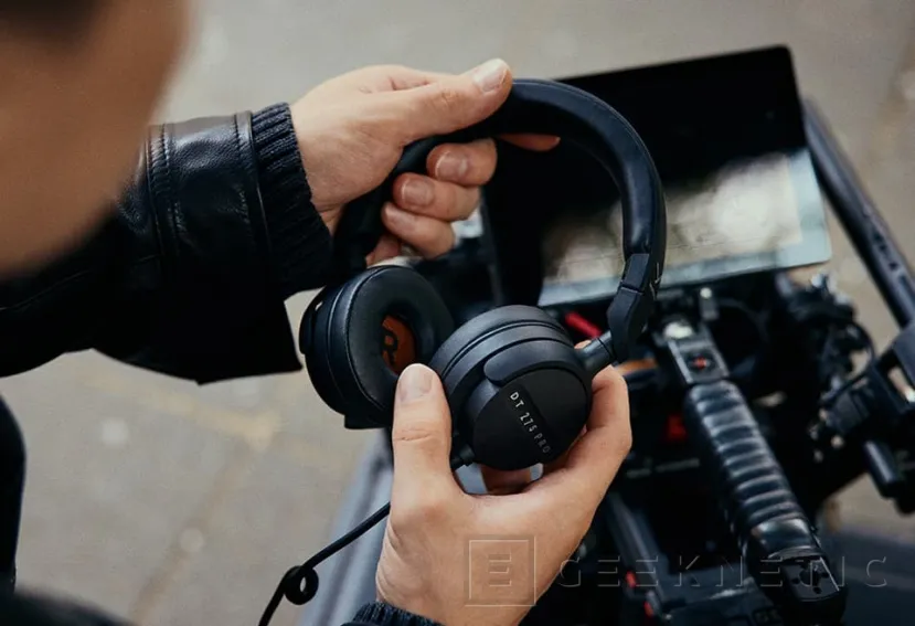 Geeknetic Beyerdynamic lanza los DT 275 PRO, unos auriculares de monitorización con 22 dB de aislamiento pasivo por 119 euros 1
