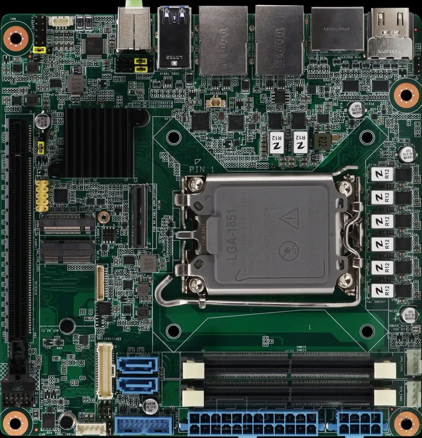 Geeknetic La nueva placa Mini-ITX de AAEON reparte sus 16 líneas PCIe 5.0 en hasta tres ranuras independientes 2