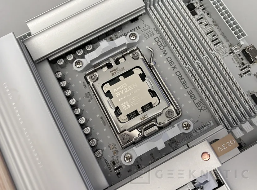 Geeknetic AMD Ryzen 7 7700X3D Review: AMD Ryzen 7 7700X3D, la puerta de entrada al 3D V-Cache en AM5 9