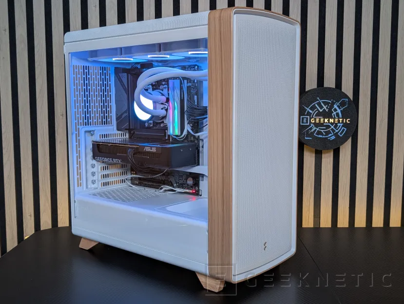 Geeknetic Fractal Design Summit Review: madera de roble curvada, mucho espacio y un montaje sorprendentemente cómodo 1