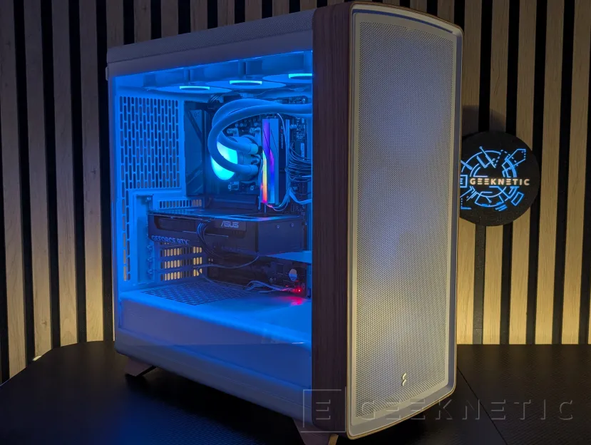Geeknetic Fractal Design Summit Review: madera de roble curvada, mucho espacio y un montaje sorprendentemente cómodo 25
