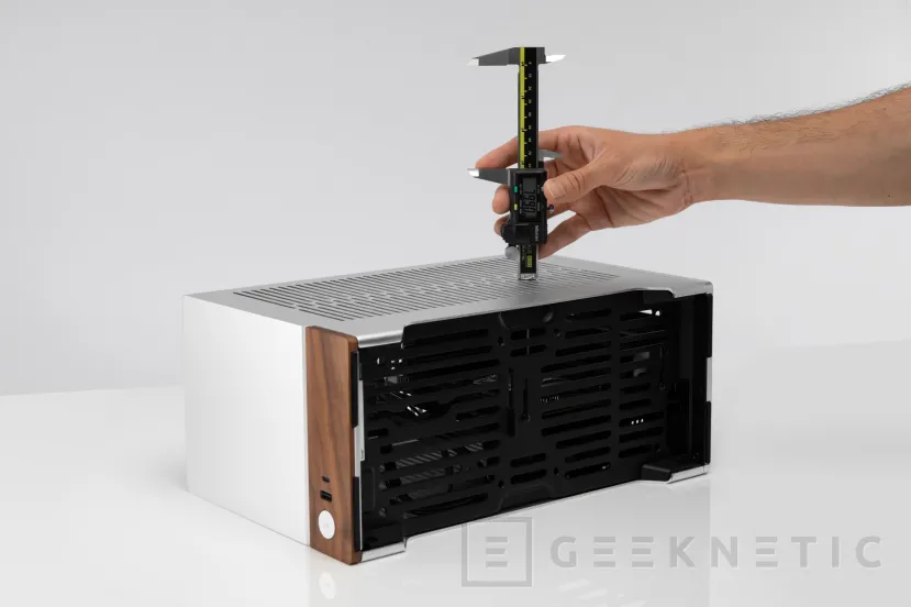 Geeknetic Noctua crea una base de datos propia tras medir más de 100 cajas de PC y encontrar decenas de errores 1
