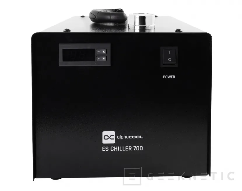 Geeknetic Alphacool lanza el ES Chiller 700, un sistema de refrigeración por compresor para servidores y workstations 2