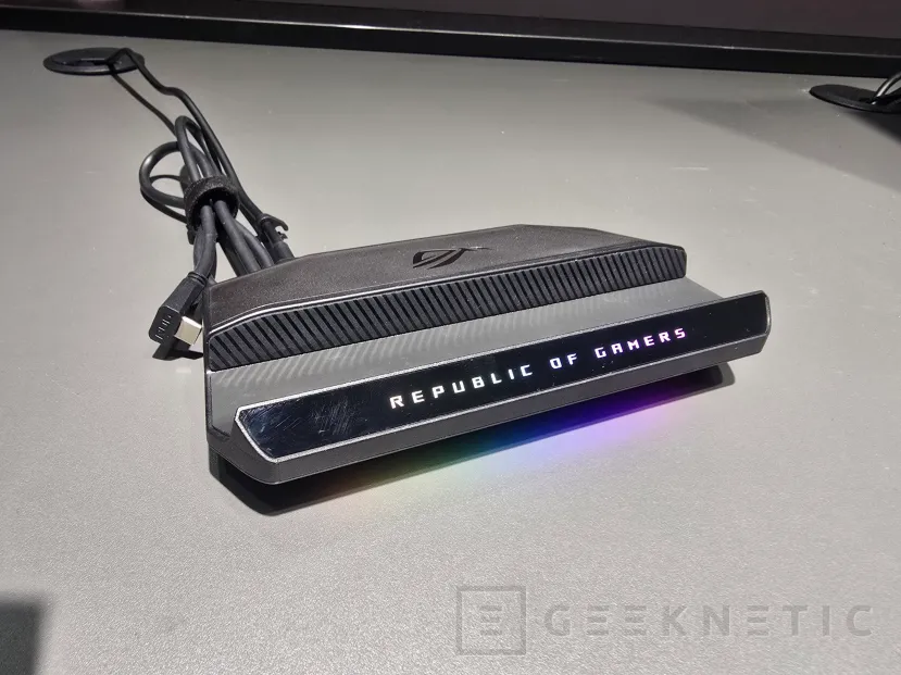 Geeknetic ASUS ROG presenta el Bulwark Dock DG310 para la Xbox Ally con HDMI 2.1, 4K a 144 Hz y 8K a 30 Hz 1