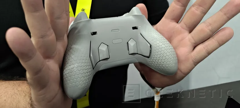 Geeknetic El SCUF Nemesis Pro 8K alcanza los 8.000 Hz incluso mediante conexión inalámbrica 4