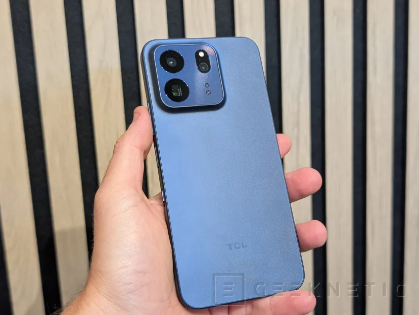 Geeknetic TCL P80 Ultra Review: una pantalla espectacular y una construcción premium, con un procesador que no está a la altura 73