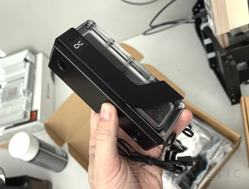 Geeknetic AlphaCool DDCzero PWM Pump Review: la nueva referencia compacta para sistemas con CPU y GPU en el mismo circuito 1