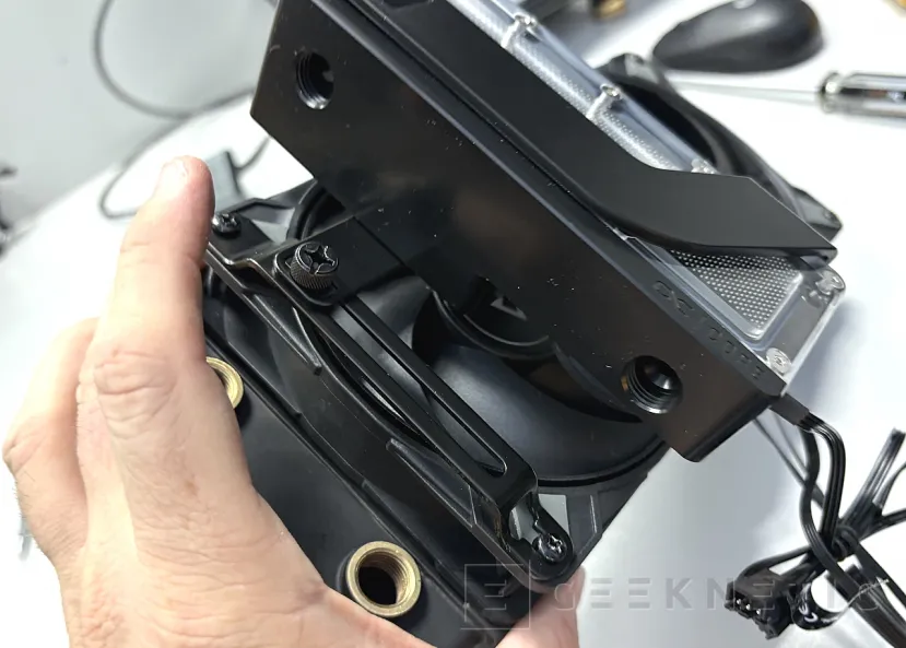 Geeknetic AlphaCool DDCzero PWM Pump Review: la nueva referencia compacta para sistemas con CPU y GPU en el mismo circuito 10