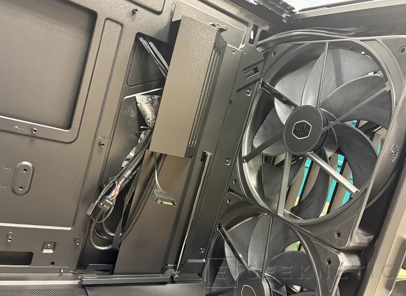 Geeknetic Cooler Master HAF II 500 Review: una gran evolución de la gama HAF con sus ventiladores gigantes llevados al extremo 21