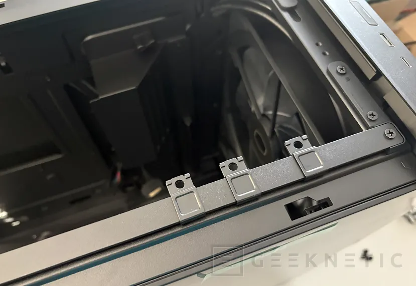 Geeknetic Cooler Master HAF II 500 Review: una gran evolución de la gama HAF con sus ventiladores gigantes llevados al extremo 23