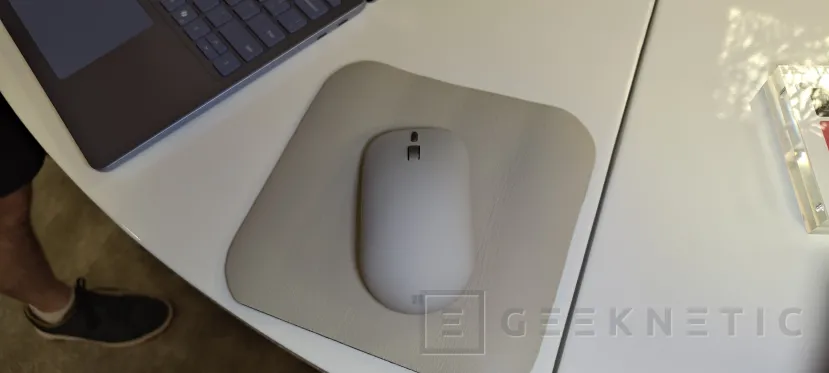 Geeknetic Snapdragon X2 Plus y hasta 22 horas y media de batería, así es el nuevo Microsoft Surface Laptop 13 7