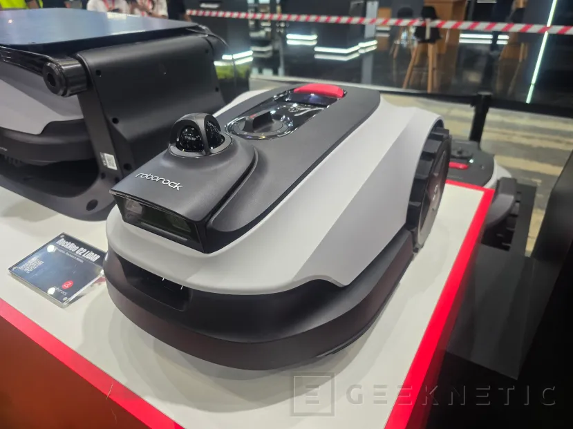 Geeknetic El nuevo Roborock RockNeo Q2 LiDARes un robot cortacésped con IA, LiDAR y doble cámara 1
