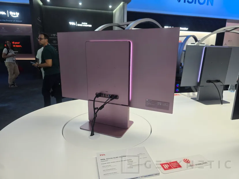 Geeknetic TCL presenta nuevos monitores para juegos y productividad con paneles OLED+, QD-Mini LED y Mini LED 2