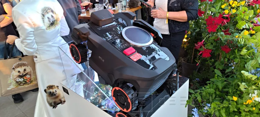 Geeknetic El nuevo cortacésped de Segway se llama Navimow H5 Pro y tiene un brazo extensible de 7,7 cm con tracción para pendientes del 80% 1
