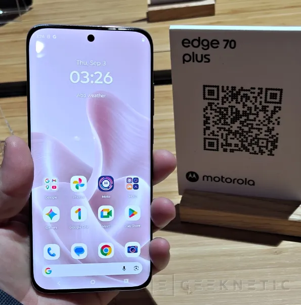 Geeknetic Motorola presenta el Edge 70 Plus en el IFA 2026: cámara de 200 MP, batería de 6.500 mAh y pantalla a 144 Hz 3