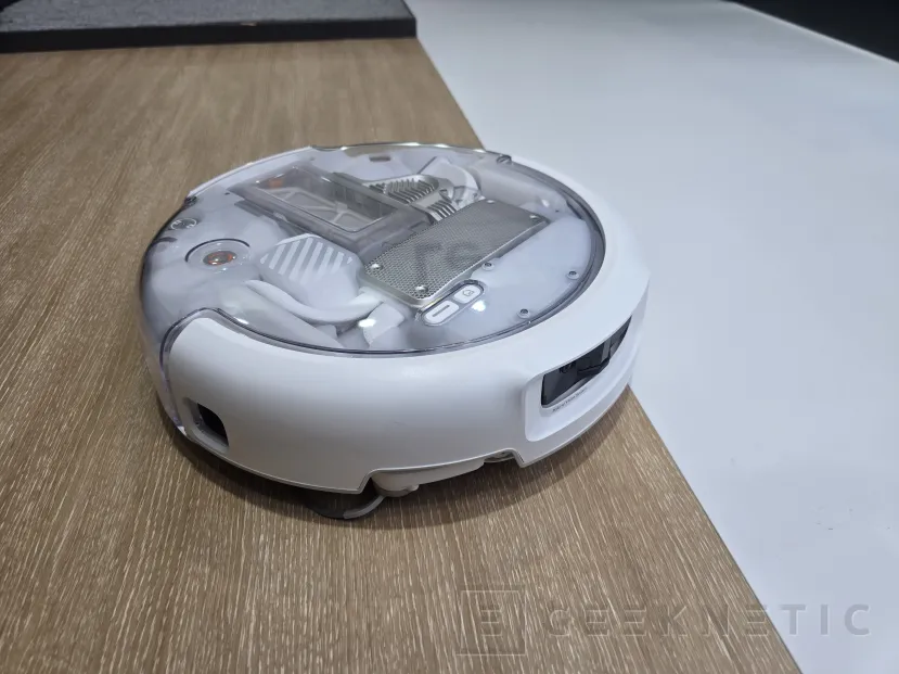Geeknetic DJI lanza los robots aspiradores ROMO 2 desde 1.199 euros con 36.000 Pa y bloqueo de la conexión a Internet 2