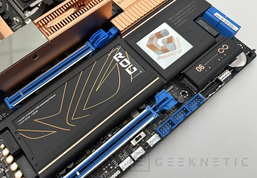 Geeknetic ASUS ROG CROSSHAIR 2006 Review: veinte años de ASUS ROG CROSSHAIR concentrados en una placa base excepcional 7