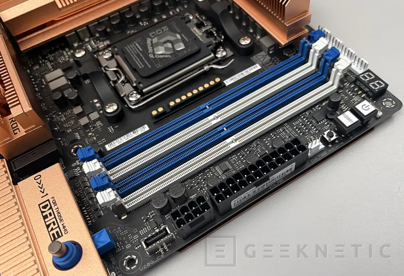 Geeknetic ASUS ROG CROSSHAIR 2006 Review: veinte años de ASUS ROG CROSSHAIR concentrados en una placa base excepcional 19