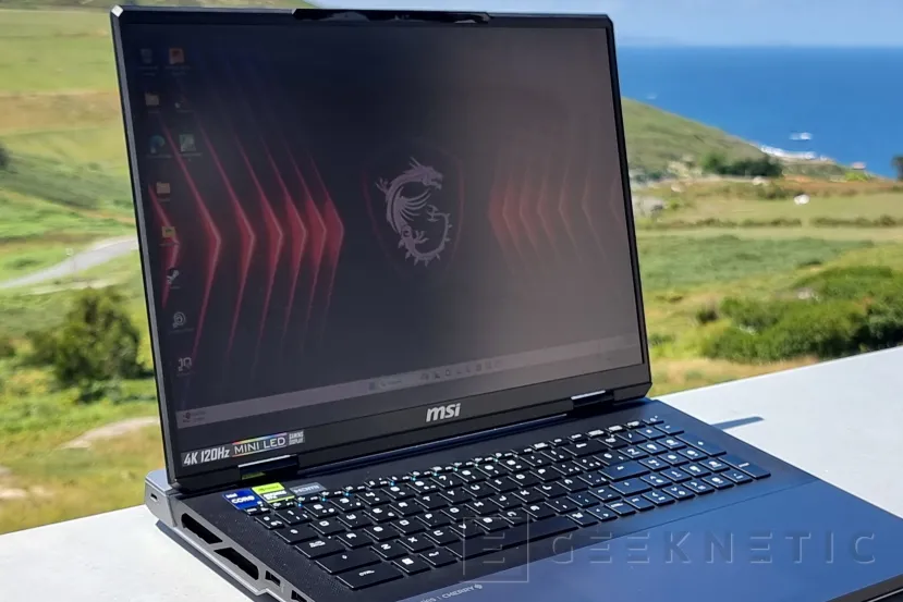 MSI Titan 18 HX A14VIG-079ES