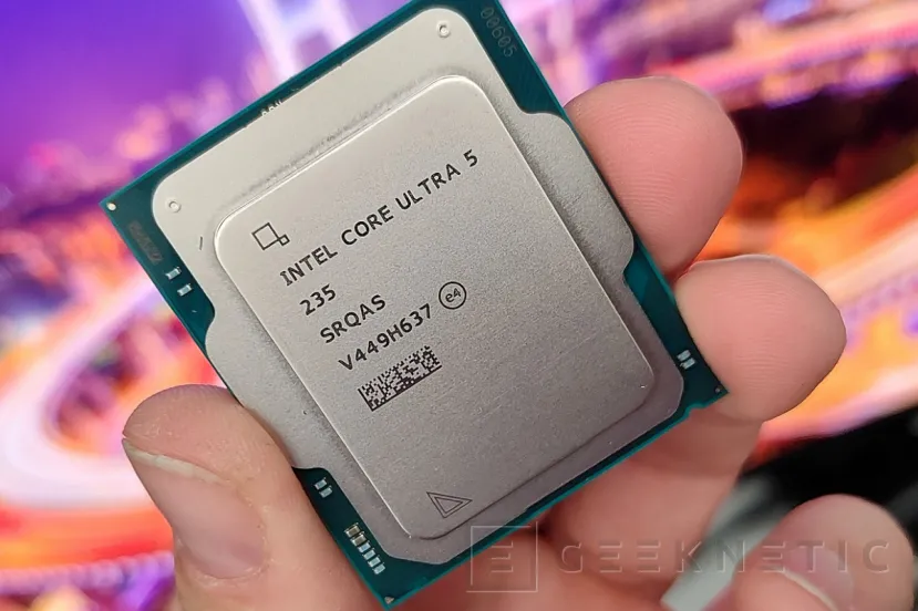 Intel Core Ultra 5 235