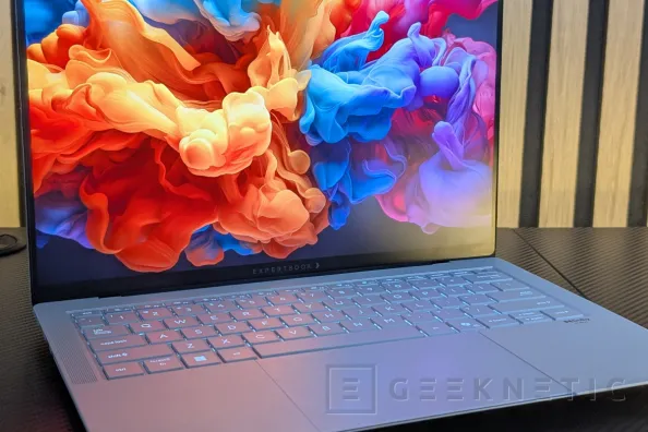 ASUS ExpertBook Ultra