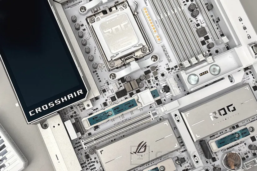 ASUS ROG CROSSHAIR X870E GLACIAL