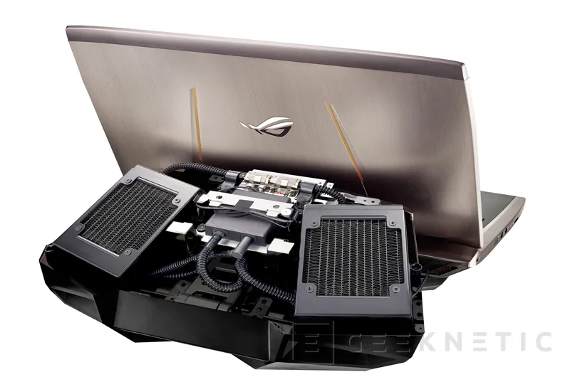 a impresionante portátil ASUS GX700 con refrigeración líquida