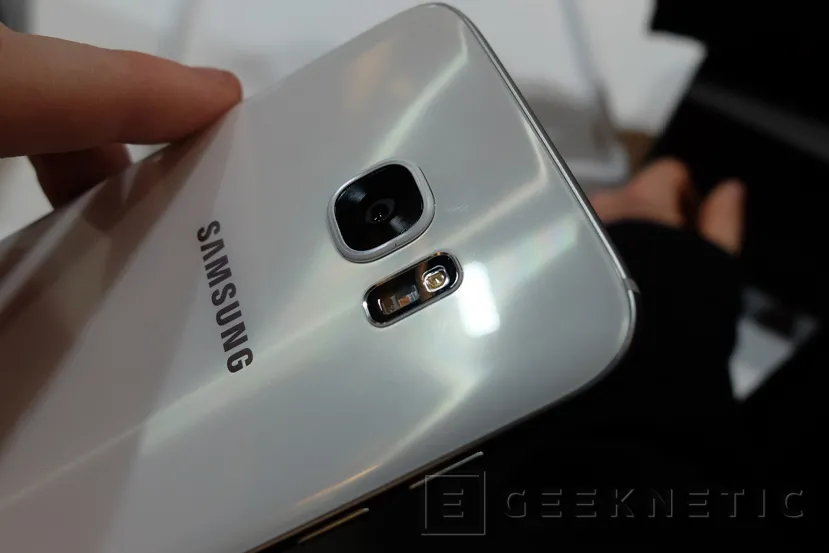 Geeknetic Todos los detalles de los Samsung Galaxy S7 y S7 Edge 8