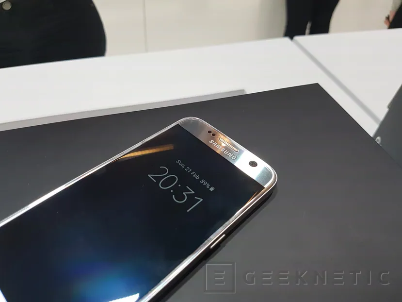 Geeknetic Todos los detalles de los Samsung Galaxy S7 y S7 Edge 9