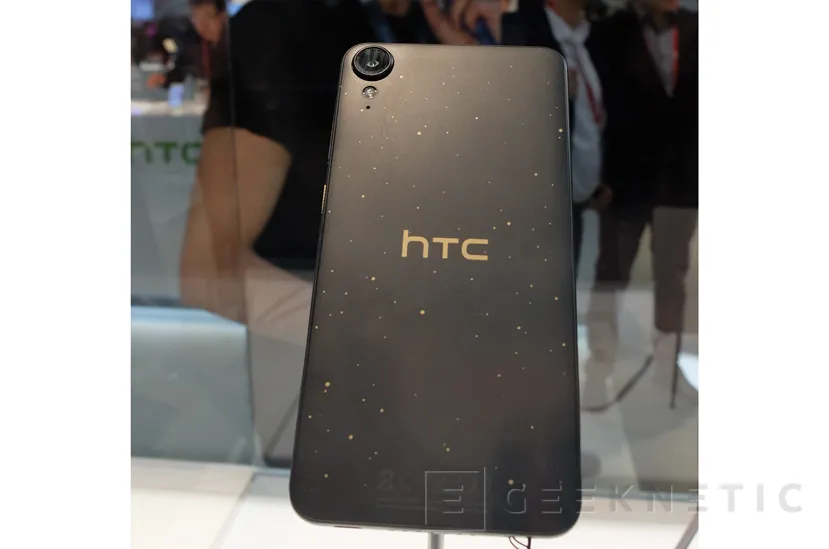 Geeknetic HTC anuncia tres nuevos smartphones Desire para la gama media 3