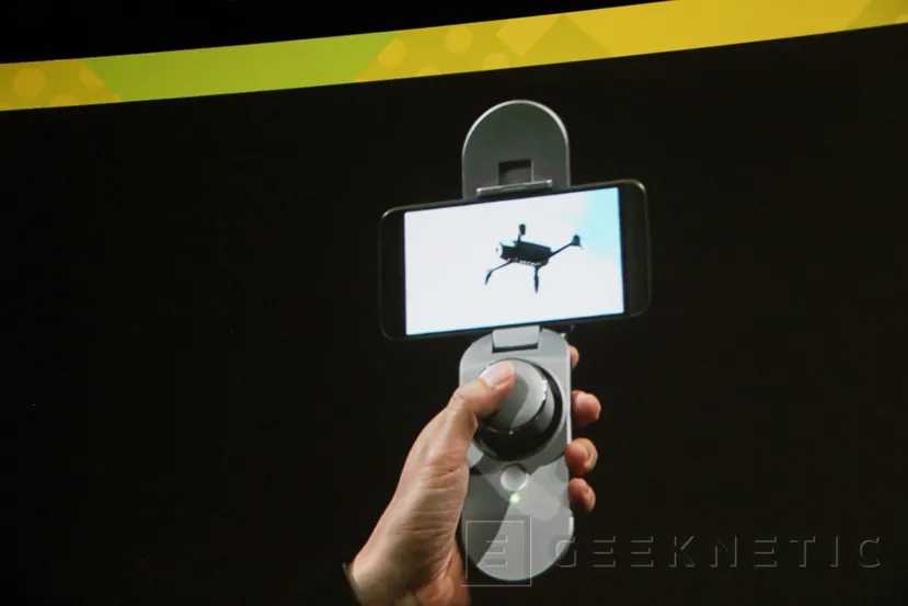 Geeknetic LG G5 Friends, realidad virtual, robots y drones para acompañar a lo nuevo de LG 7