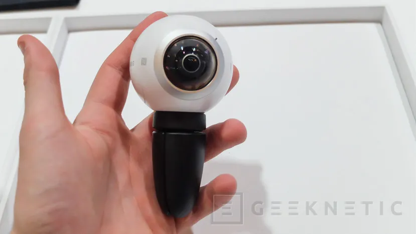 Geeknetic Samsung Gear 360 Camera, las cámaras para realidad virtual están de moda 1