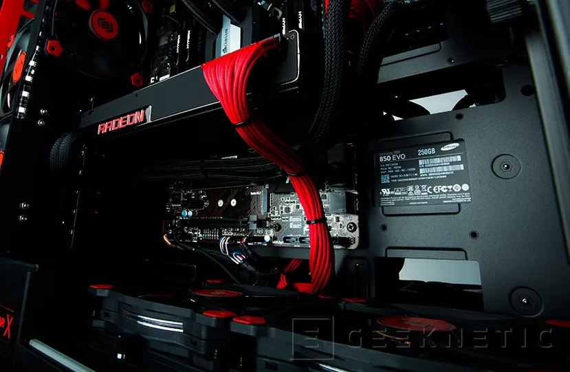 Geeknetic AMD presenta la Radeon Pro Duo y presume de musculo con un 83% de cuota de mercado en VR 2