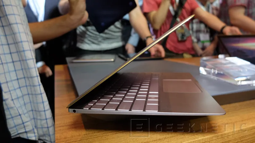 ASUS ZenBook 3: más potente, más ligero y más fino que el MacBook, Imagen 3
