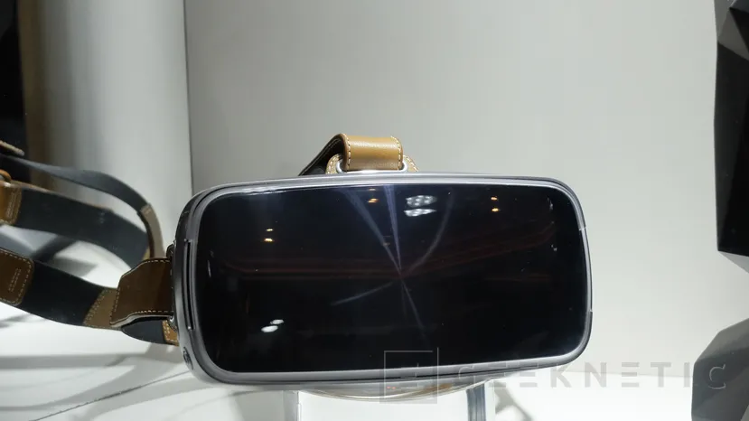 ASUS deja ver sus propias gafas de realidad virtual con acabados "premium", Imagen 2