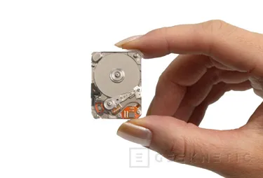 [CeBiT] Toshiba presenta el disco duro más pequeño del mundo, Imagen 1