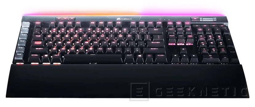 Corsair anuncia el teclado mecánico K95 RGB Platinum, Imagen 1