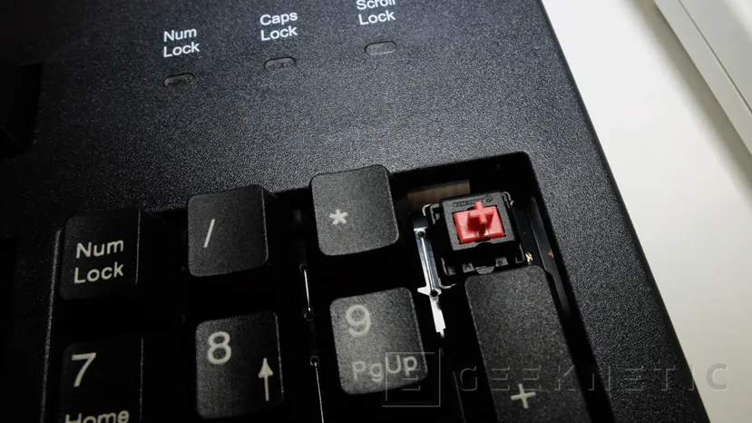 Cherry integra sus interruptores silenciosos en el teclado MX Board Silent, Imagen 2