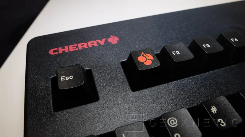 Cherry integra sus interruptores silenciosos en el teclado MX Board Silent, Imagen 3