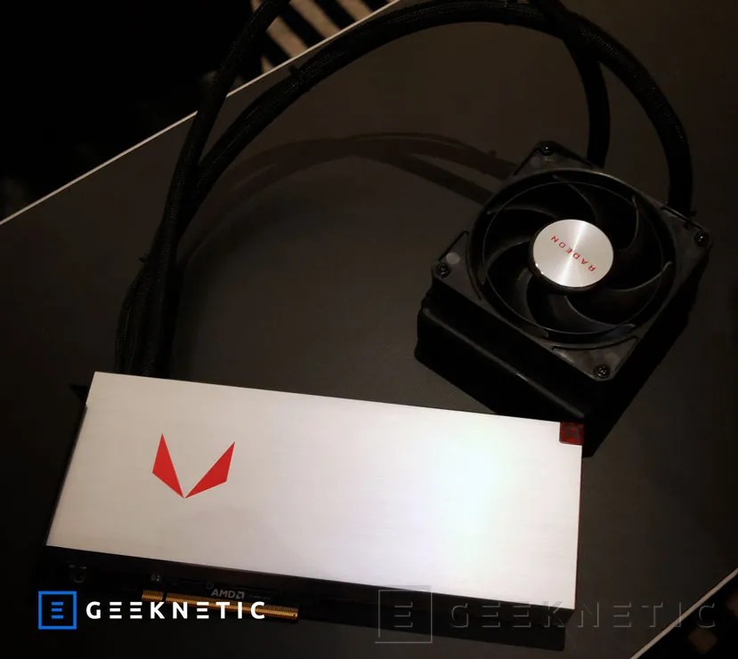 Geeknetic Primeras Fotos de la AMD Radeon RX Vega 3