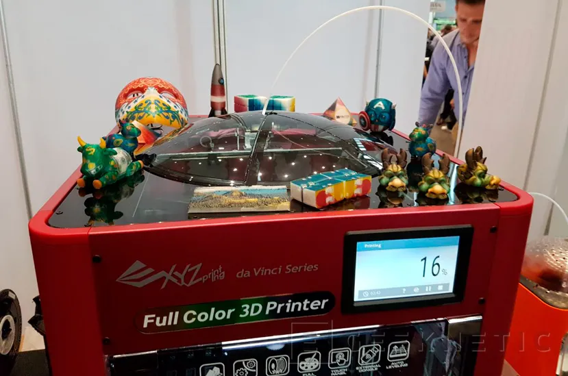 Geeknetic La primera impresora 3D que hace asequible la impresión a color 1