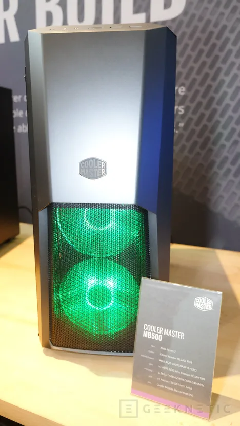 Geeknetic Cooler Master trae el RGB a todas las gamas en sus renovadas cajas 2